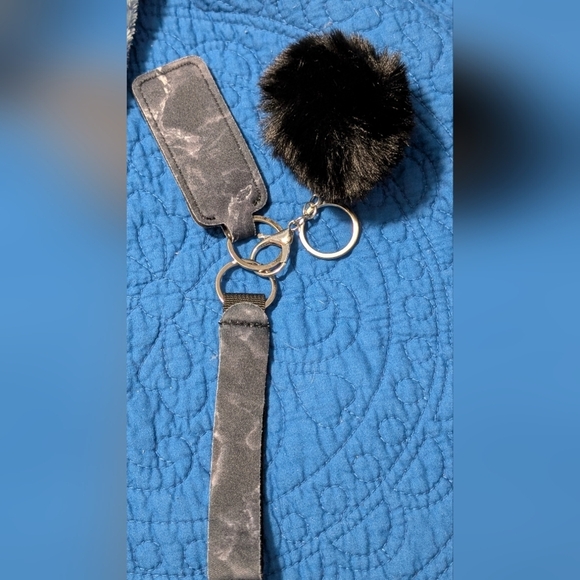 Keychain Or Bag Charm Black Fur Pom Pom Keychain - Picture 8 of 14